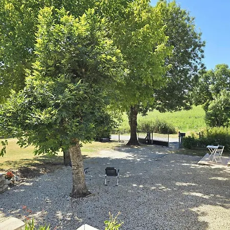Lumineux Avec Jardin Clos Et Parking - Fr-1-616-495
